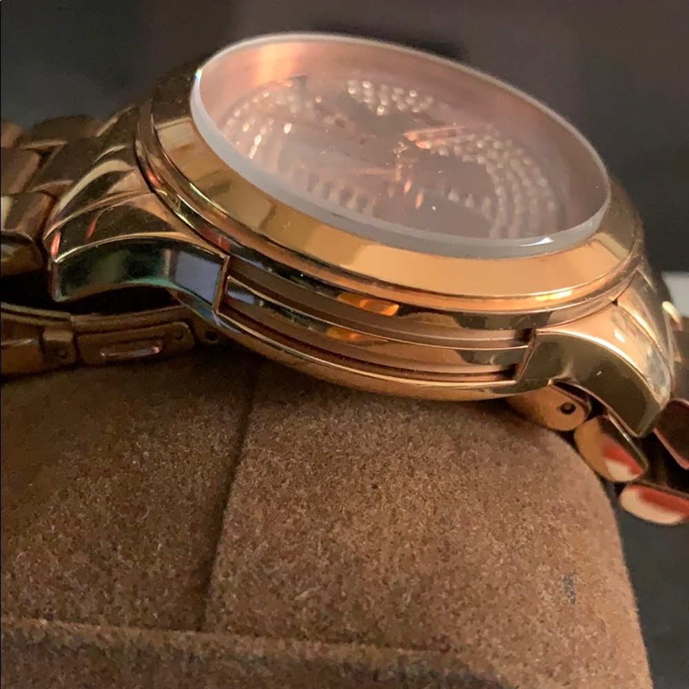 Michael Kors Watch - Picture 6 of 14